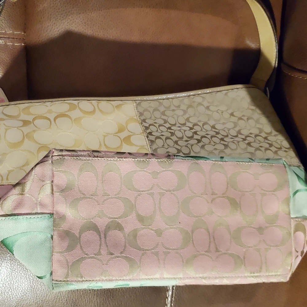 Handbag - Picture 7 of 7